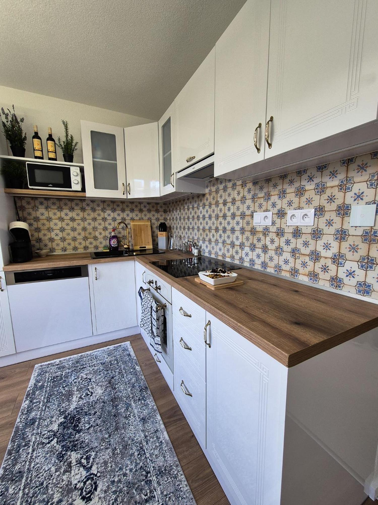 Apartman Lesa Брезно Екстериор снимка